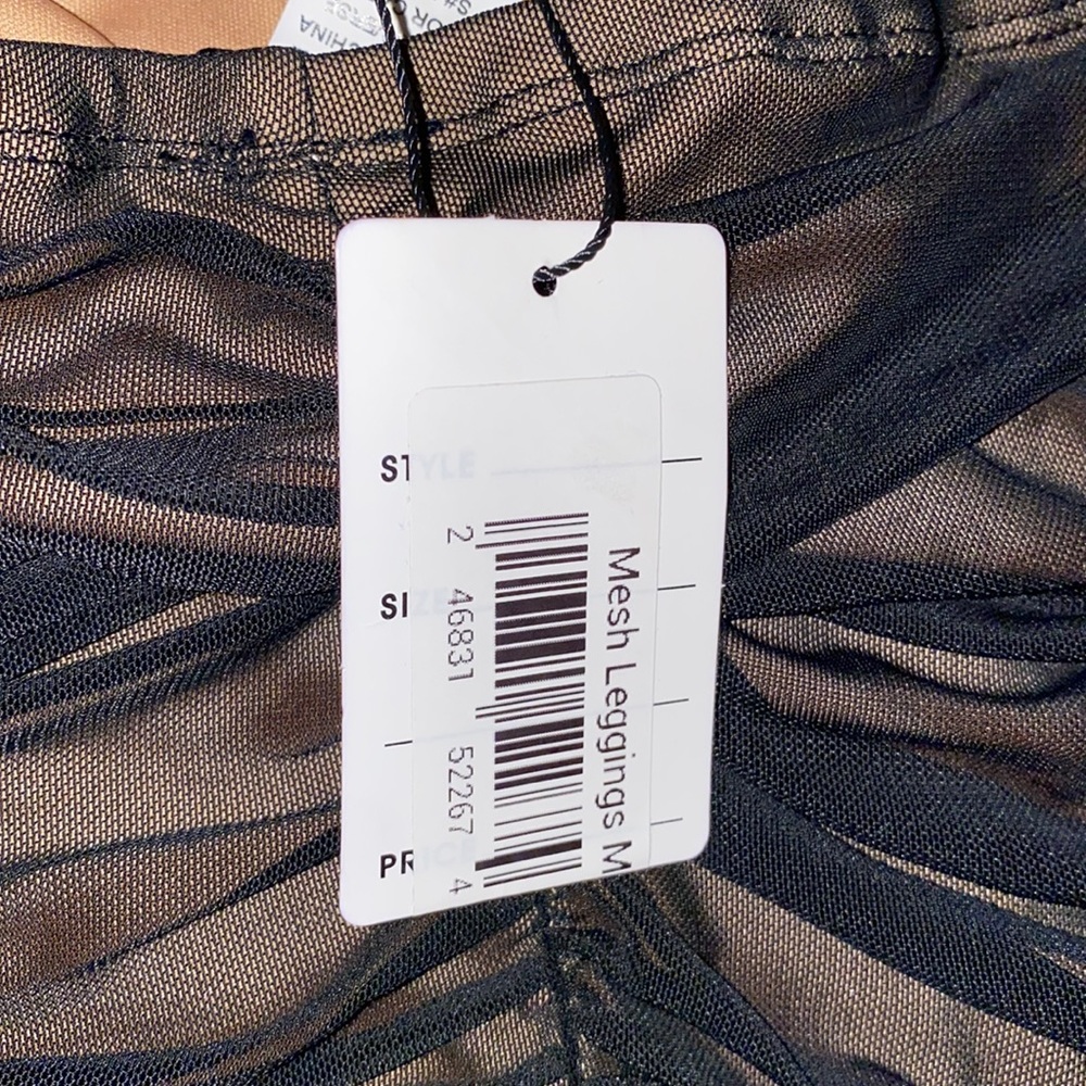 Mesh Ruched Leggings - Picture 3 of 5